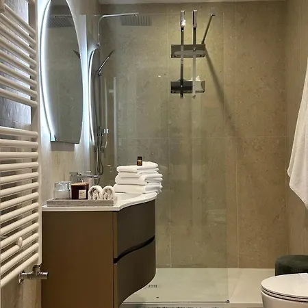 Cemma Luxury * רומא