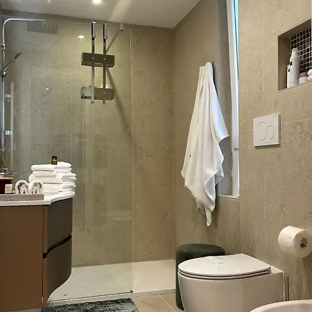 Cemma Luxury דירה